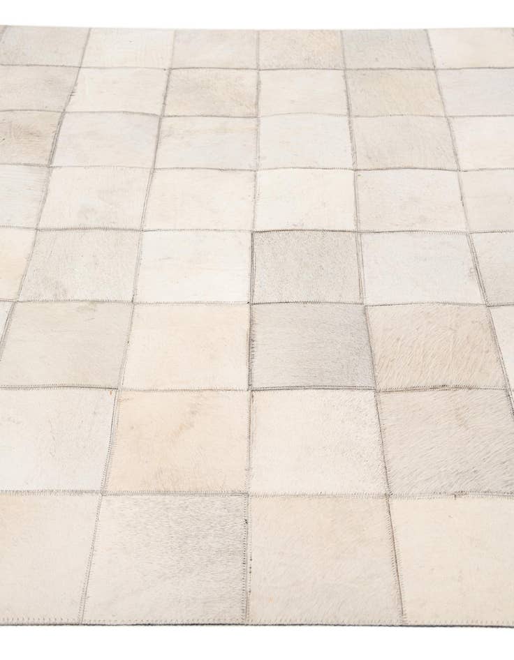 Detail image of 4' x 5' 10 Cowhide Stocks Rug