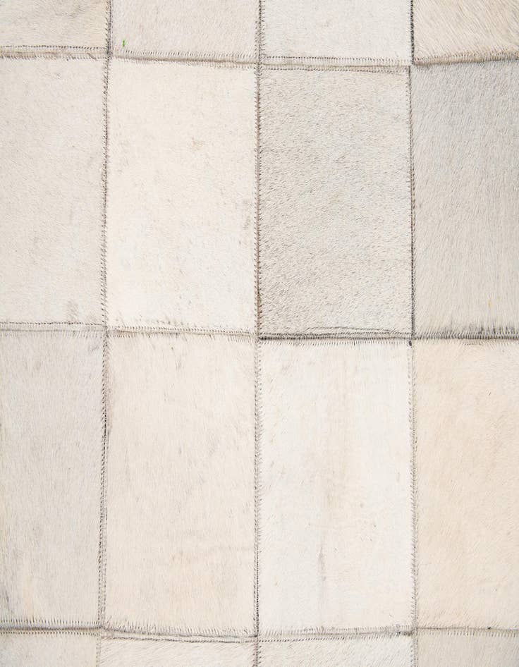 Detail image of 4' x 5' 10 Cowhide Stocks Rug