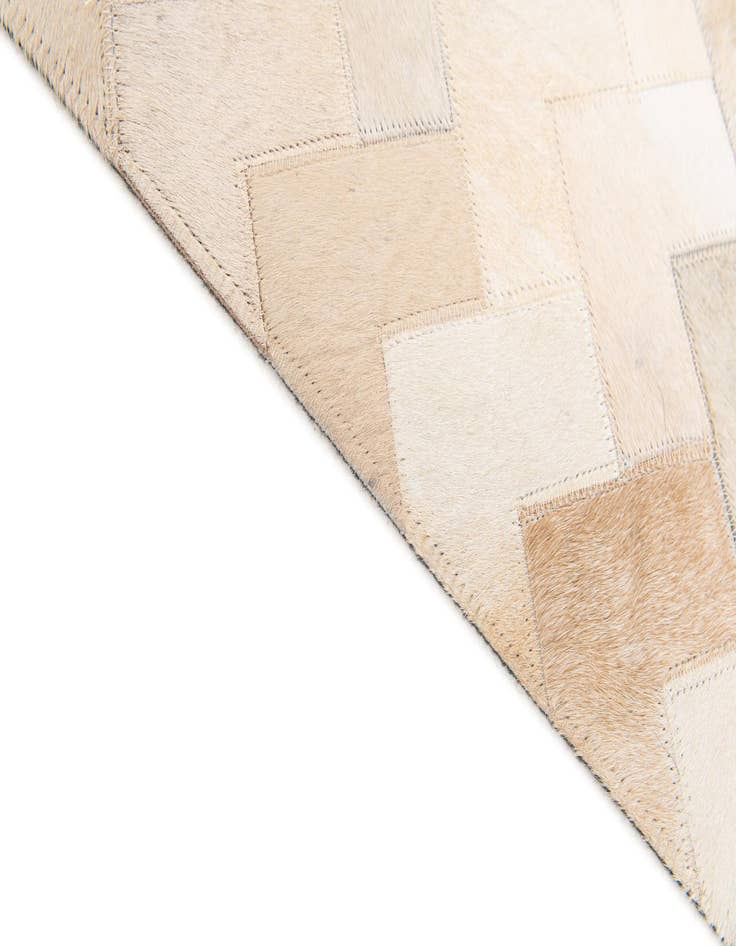 Detail image of 4' 1 x 6' Cowhide Stocks Rug