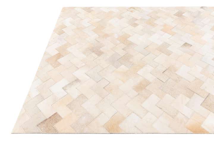 3' 9 x 5' 10 Cowhide Stocks Rug