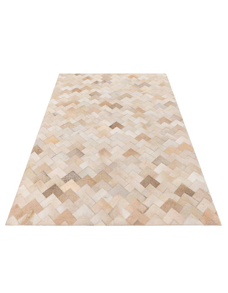Detail image of 4' 2 x 5' 11 Cowhide Stocks Rug