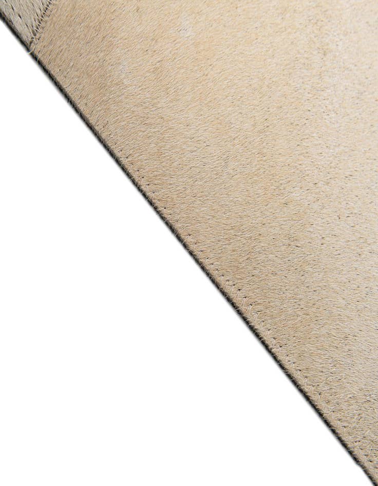 Detail image of 4' 7 x 6' 5 Cowhide Stocks Rug