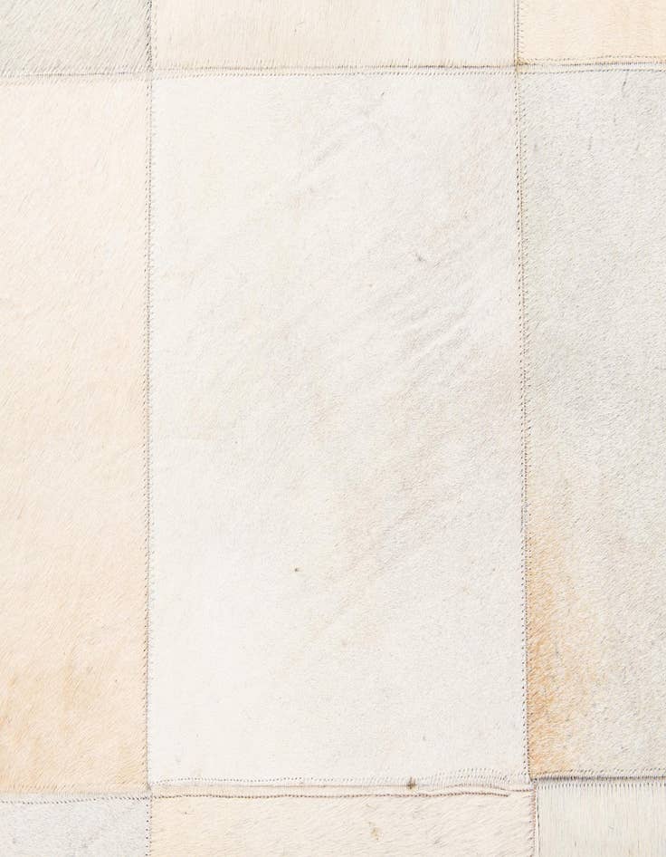 Detail image of 4' 7 x 6' 5 Cowhide Stocks Rug