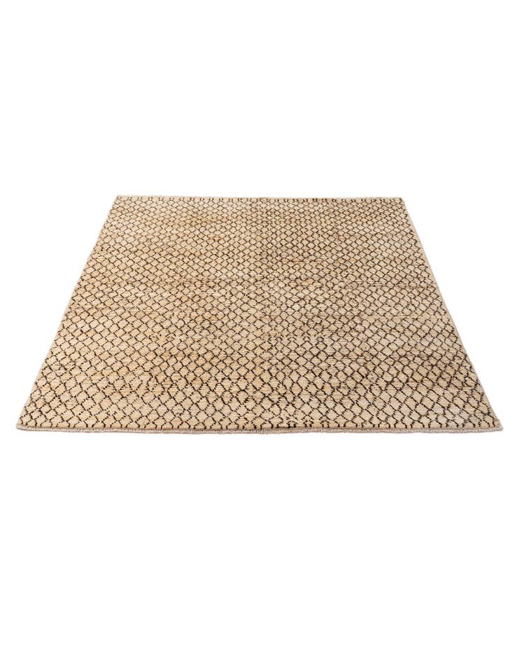 Detail image of 5' 5 x 7' 9 Hand Knotted Darya Wool Rug
