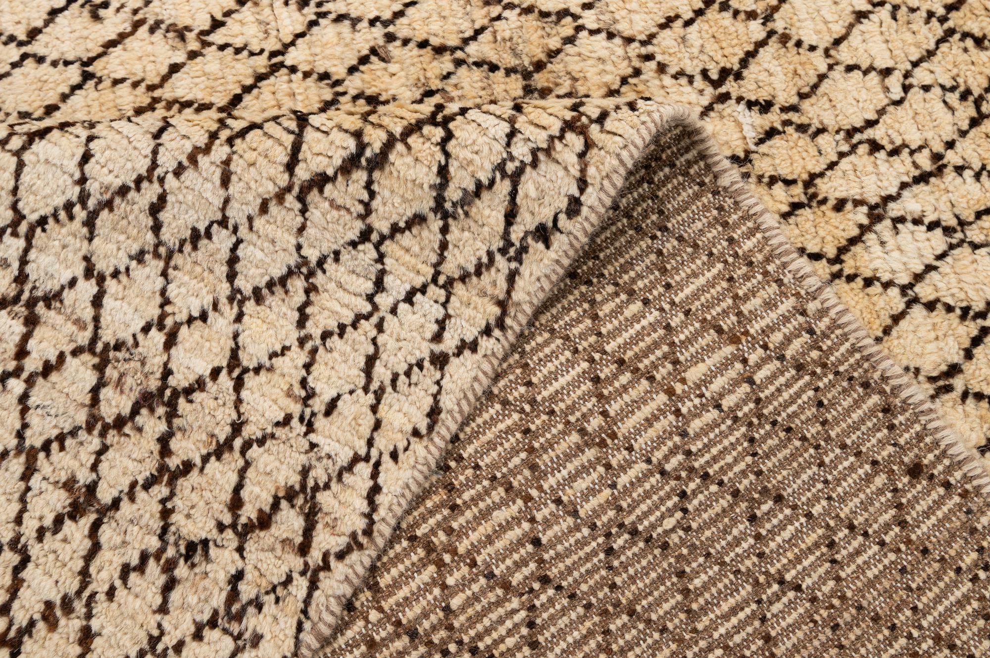 5' 5 x 7' 9 Hand Knotted Darya Wool Rug
