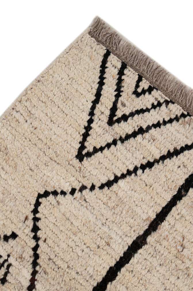 6' 6 x 9' 4 Hand Knotted Darya Wool Rug