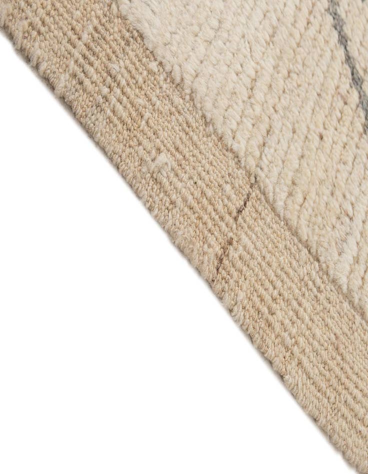 Detail image of 6' 4 x 9' 4  Hand Knotted Darya Wool Rug