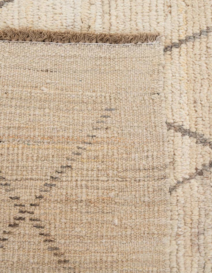 Detail image of 6' 4 x 9' 4  Hand Knotted Darya Wool Rug