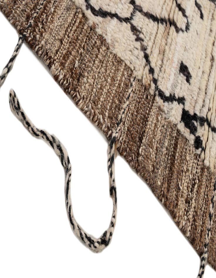 Detail image of 6' 4 x 10' 1  Hand Knotted Darya Wool Rug