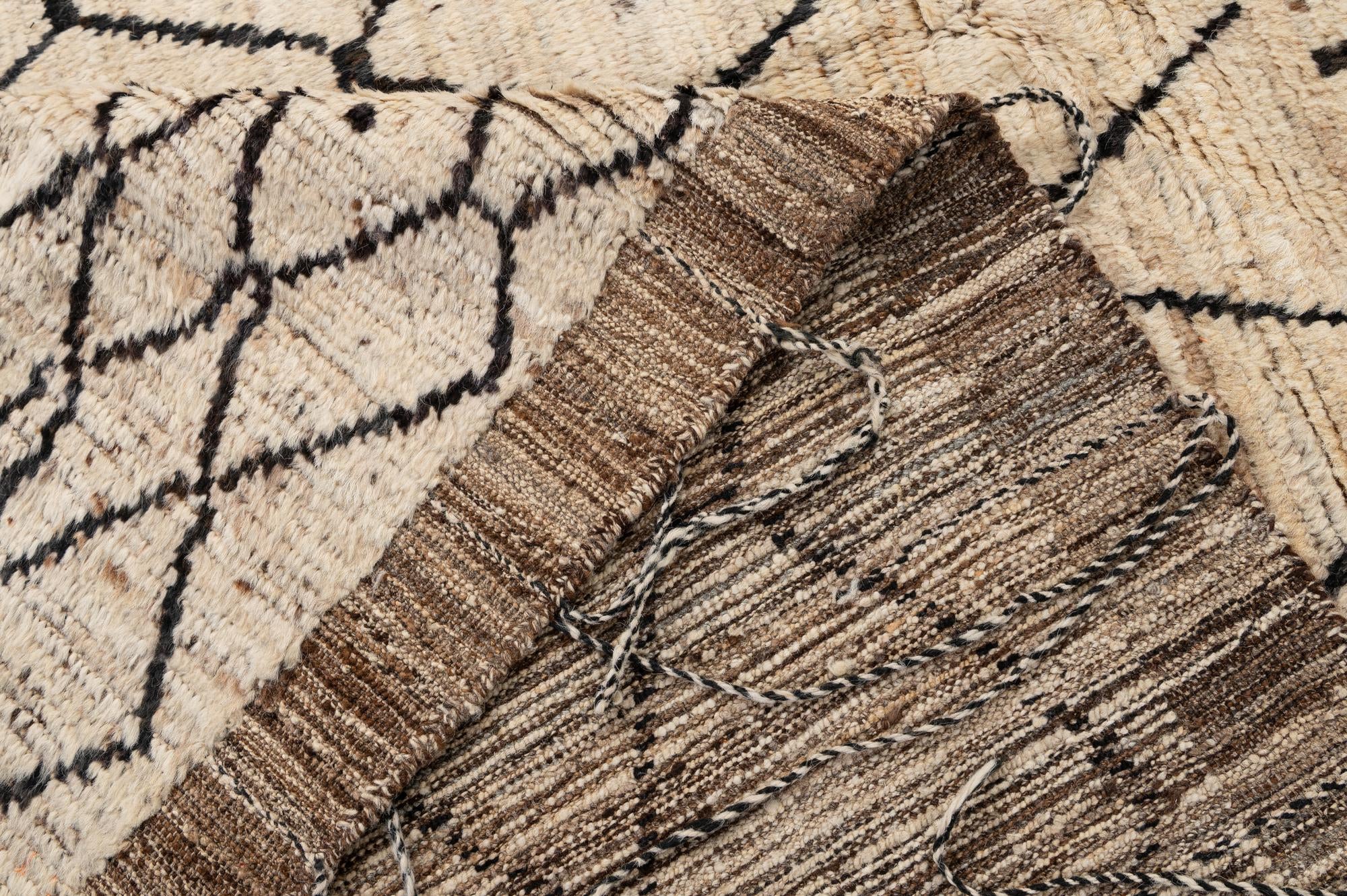 6' 4 x 10' 1 Hand Knotted Darya Wool Rug