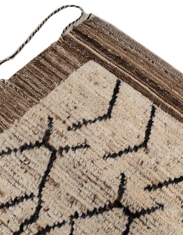Detail image of 6' 4 x 10' 1  Hand Knotted Darya Wool Rug