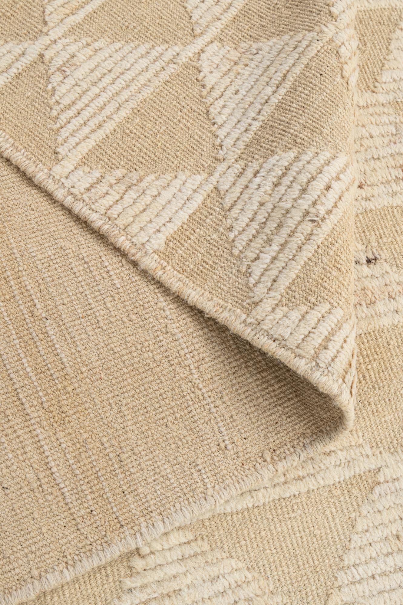 6' 5 x 9' 2 Hand Knotted Darya Wool Rug