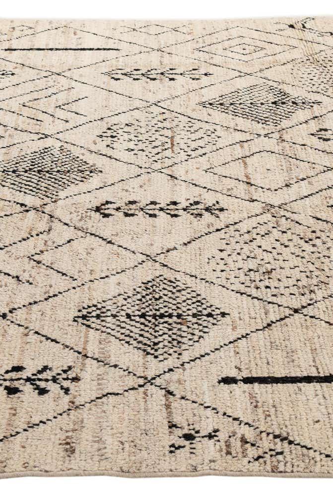 6' 9 x 9' 3 Hand Knotted Darya Wool Rug