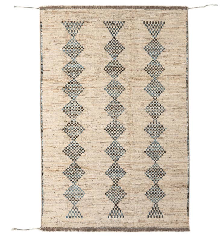 Detail image of 6' 6 x 9' 7 Hand Knotted Darya Wool Rug