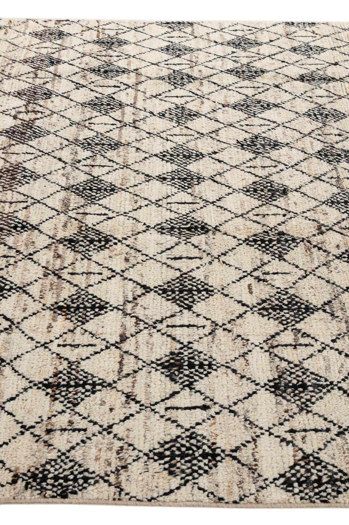 6' 9 x 9' 9 Hand Knotted Darya Wool Rug