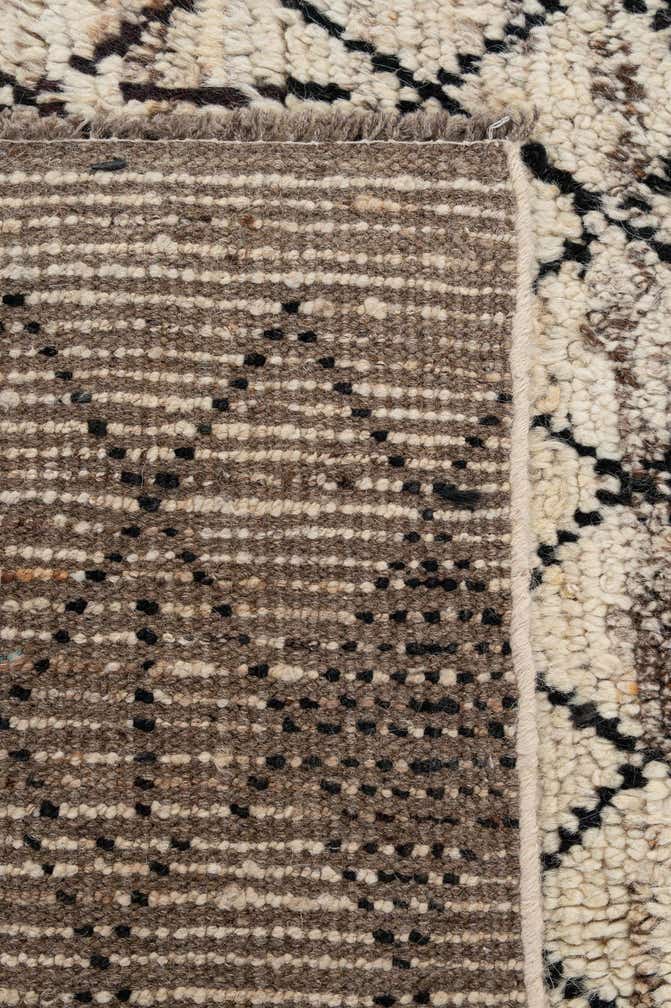 6' 9 x 9' 9 Hand Knotted Darya Wool Rug