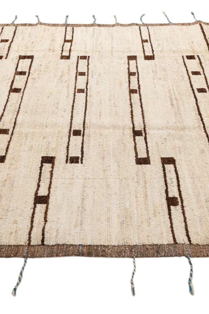 6' 9 x 9' 9 Hand Knotted Darya Wool Rug