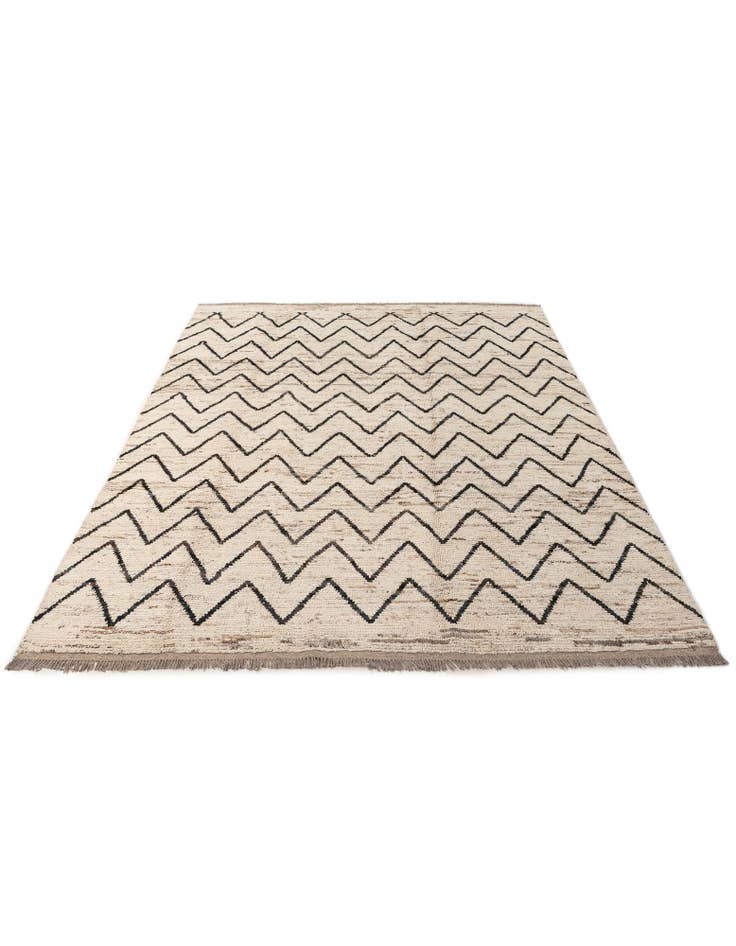 Detail image of 6' 8 x 9' 11 Hand Knotted Darya Wool Rug
