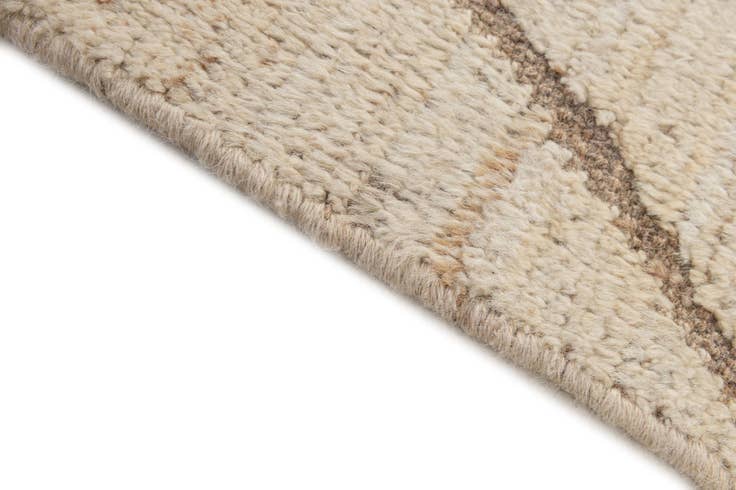 Detail image of 6' 7 x 9' 9 Hand Knotted Darya Wool Rug