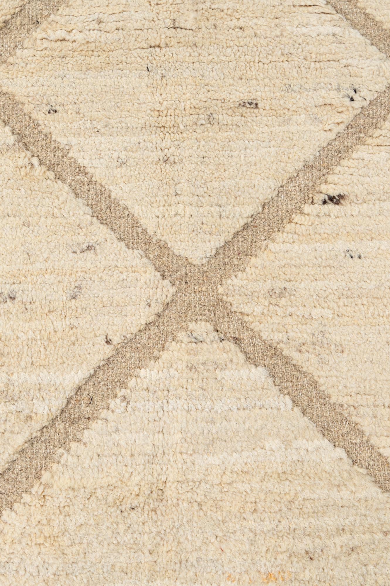 6' 1 x 9' 4 Hand Knotted Darya Wool Rug