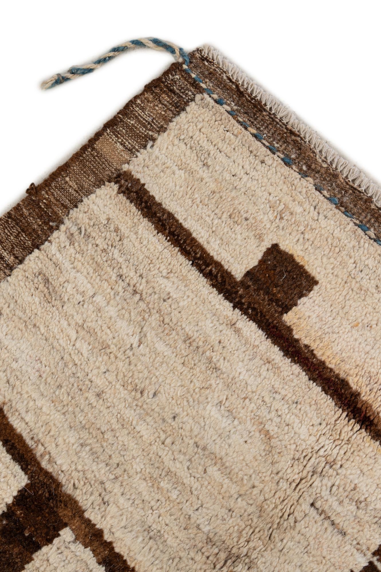 7' x 9' 11 Hand Knotted Darya Wool Rug