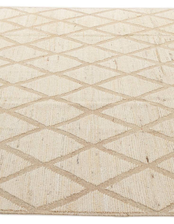 Detail image of 7' x 9' 11 Hand Knotted Darya Wool Rug