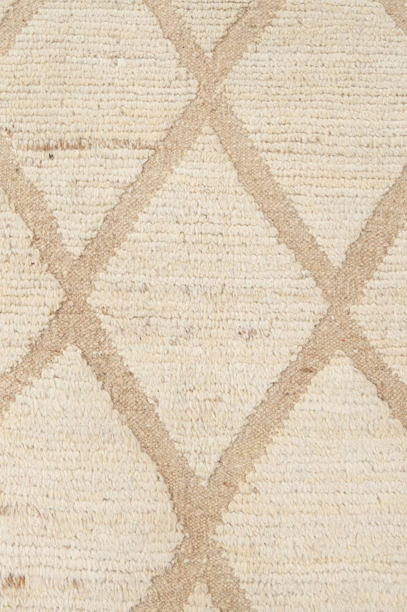 7' x 9' 11 Hand Knotted Darya Wool Rug
