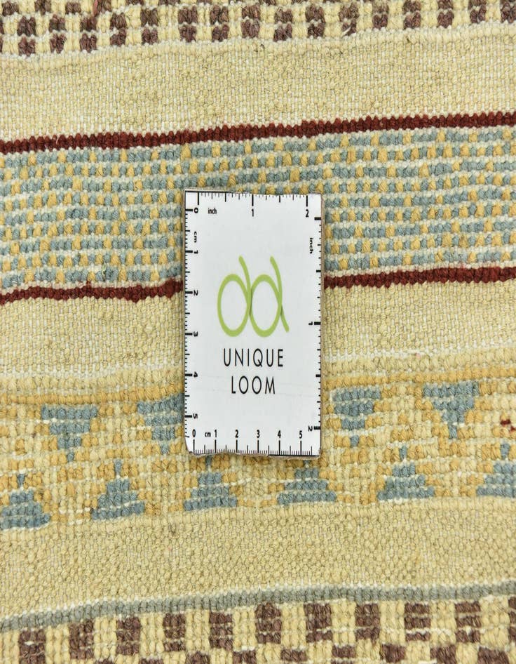 Detail image of 6' 6 x 9' 10  Hand Knotted Darya Rug