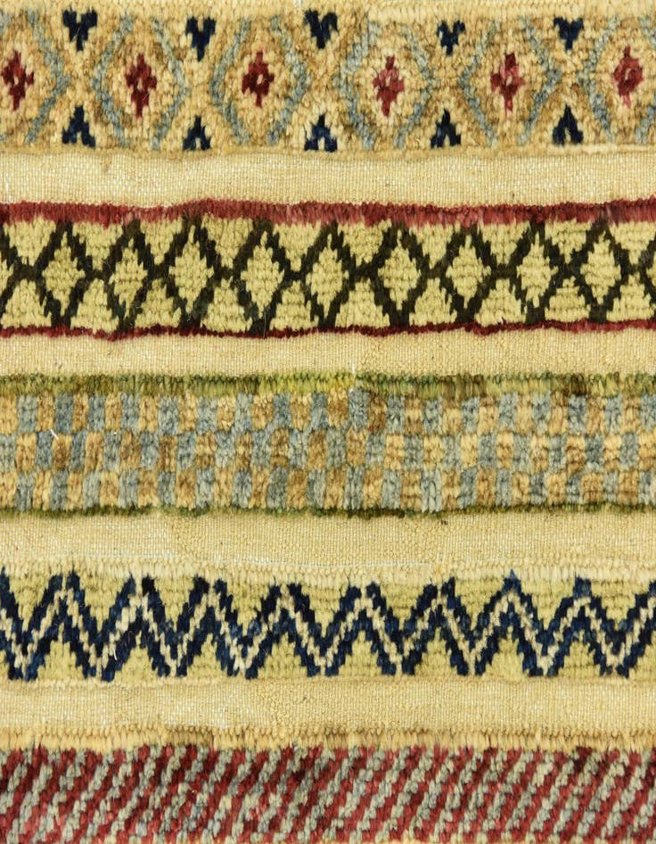 Detail image of 8' x 9' 8  Hand Knotted Darya Rug