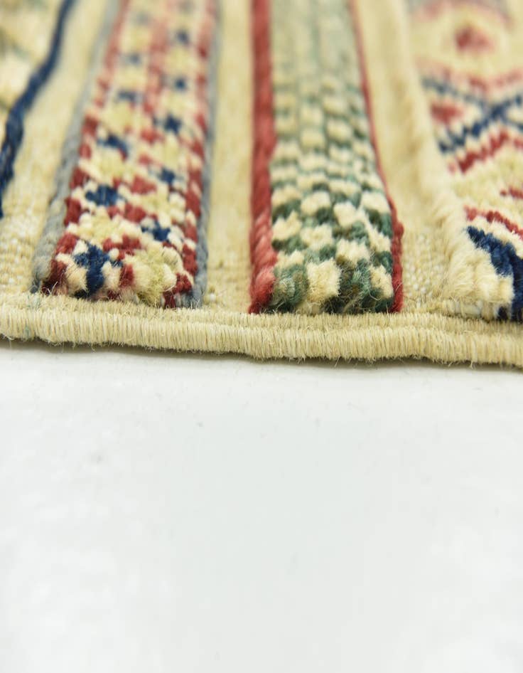 Detail image of 8' x 9' 8  Hand Knotted Darya Rug