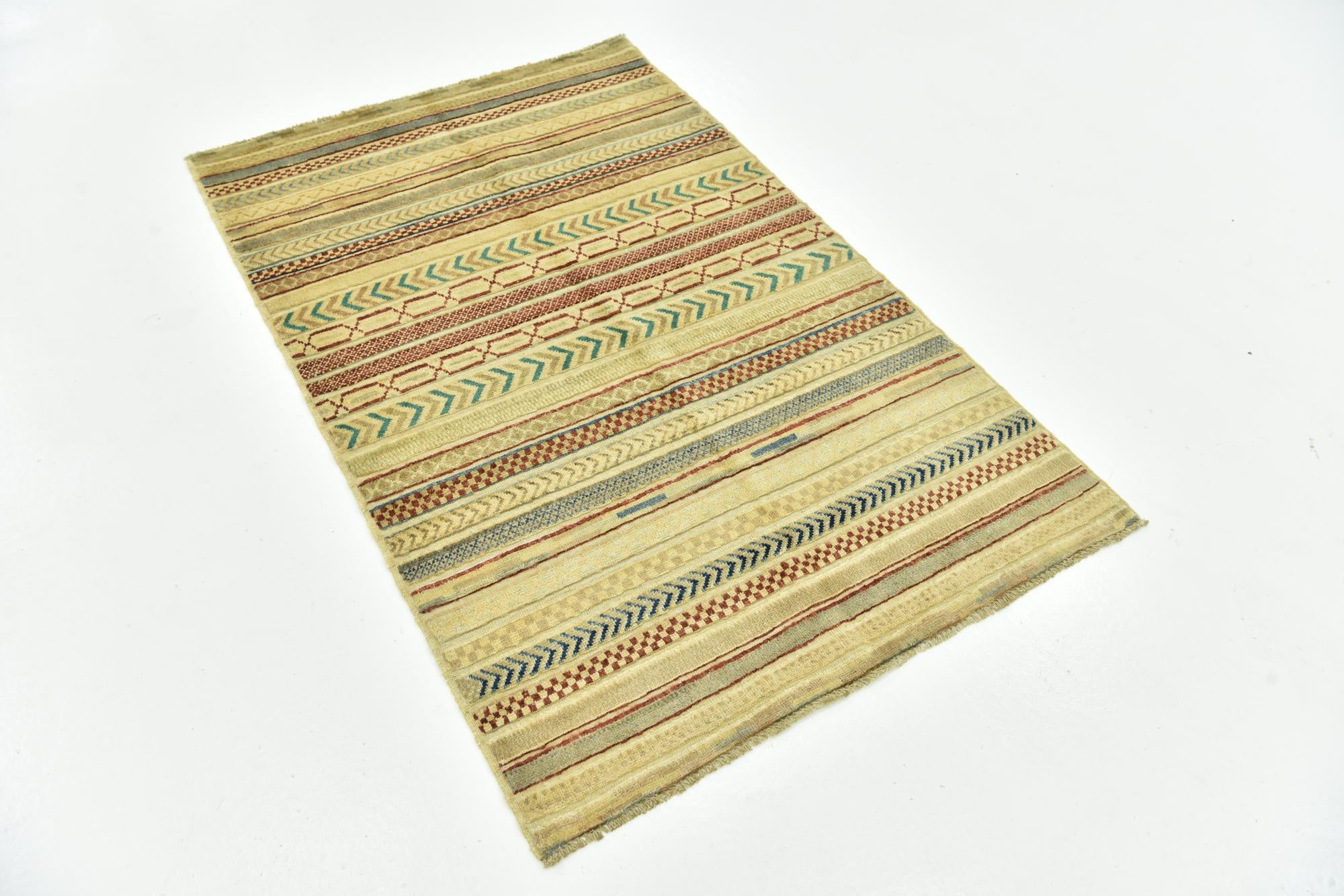 3' 4 x 5' 1 Hand Knotted Darya Rug