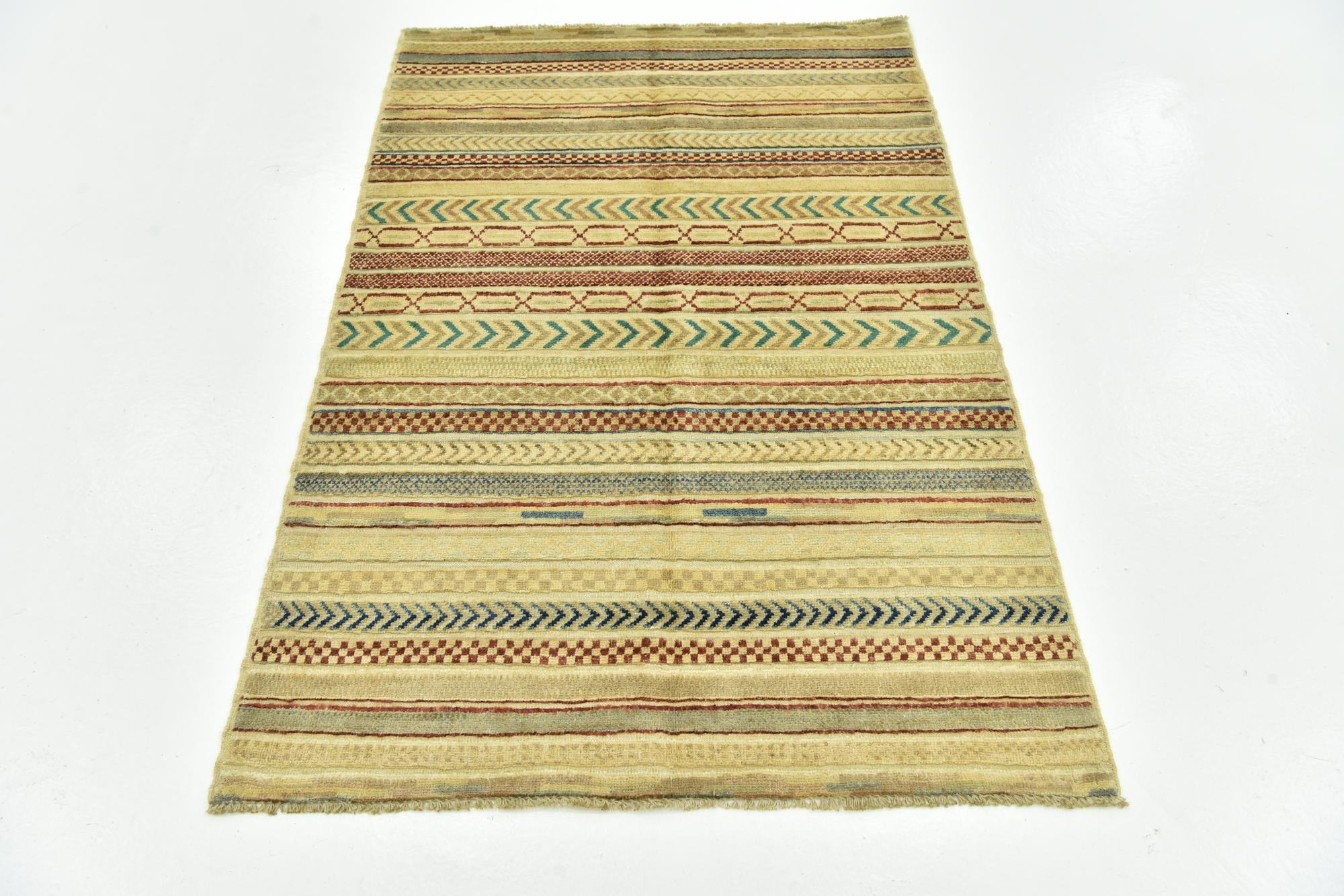 3' 4 x 5' 1 Hand Knotted Darya Rug