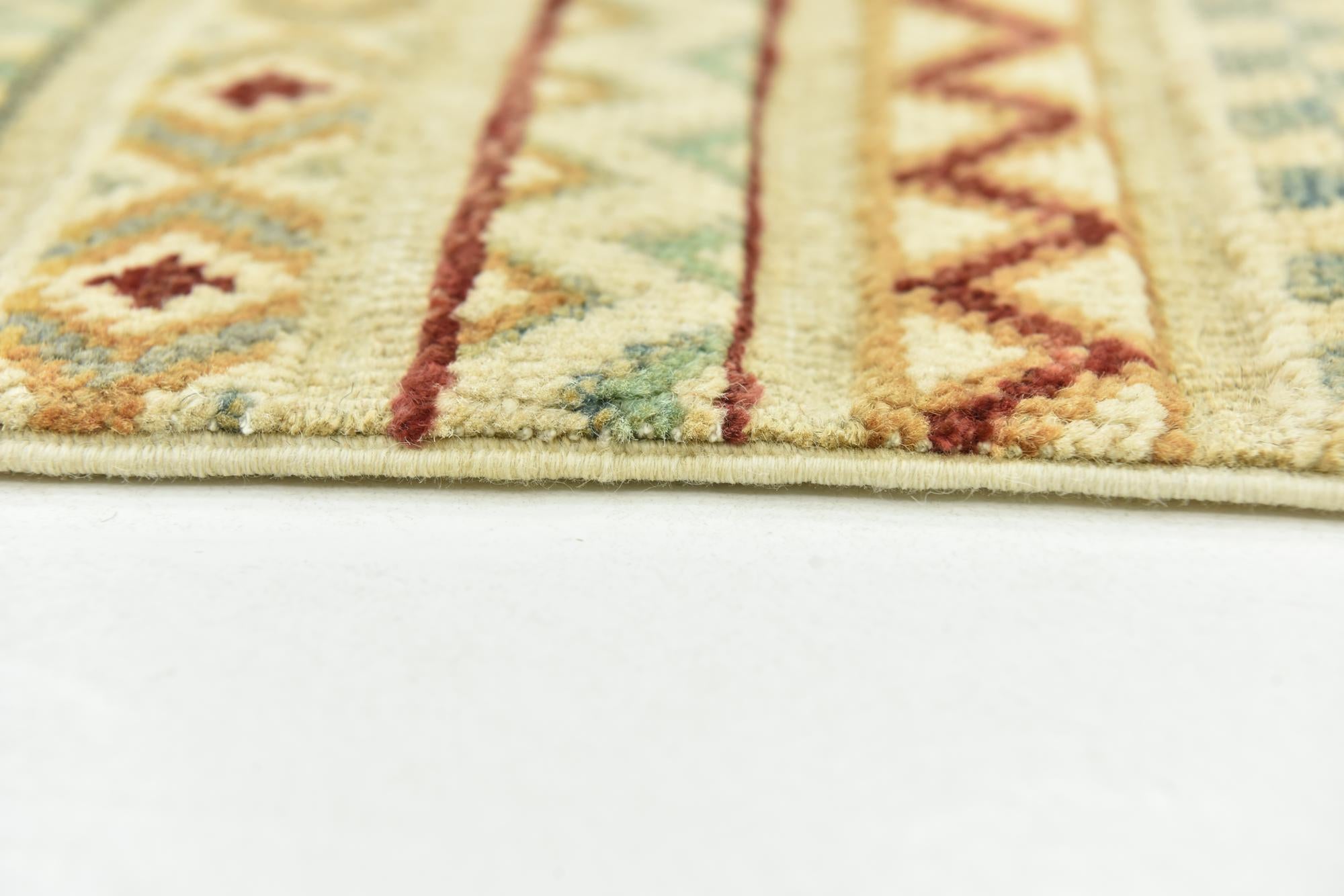 3' 2 x 4' 10 Hand Knotted Darya Rug
