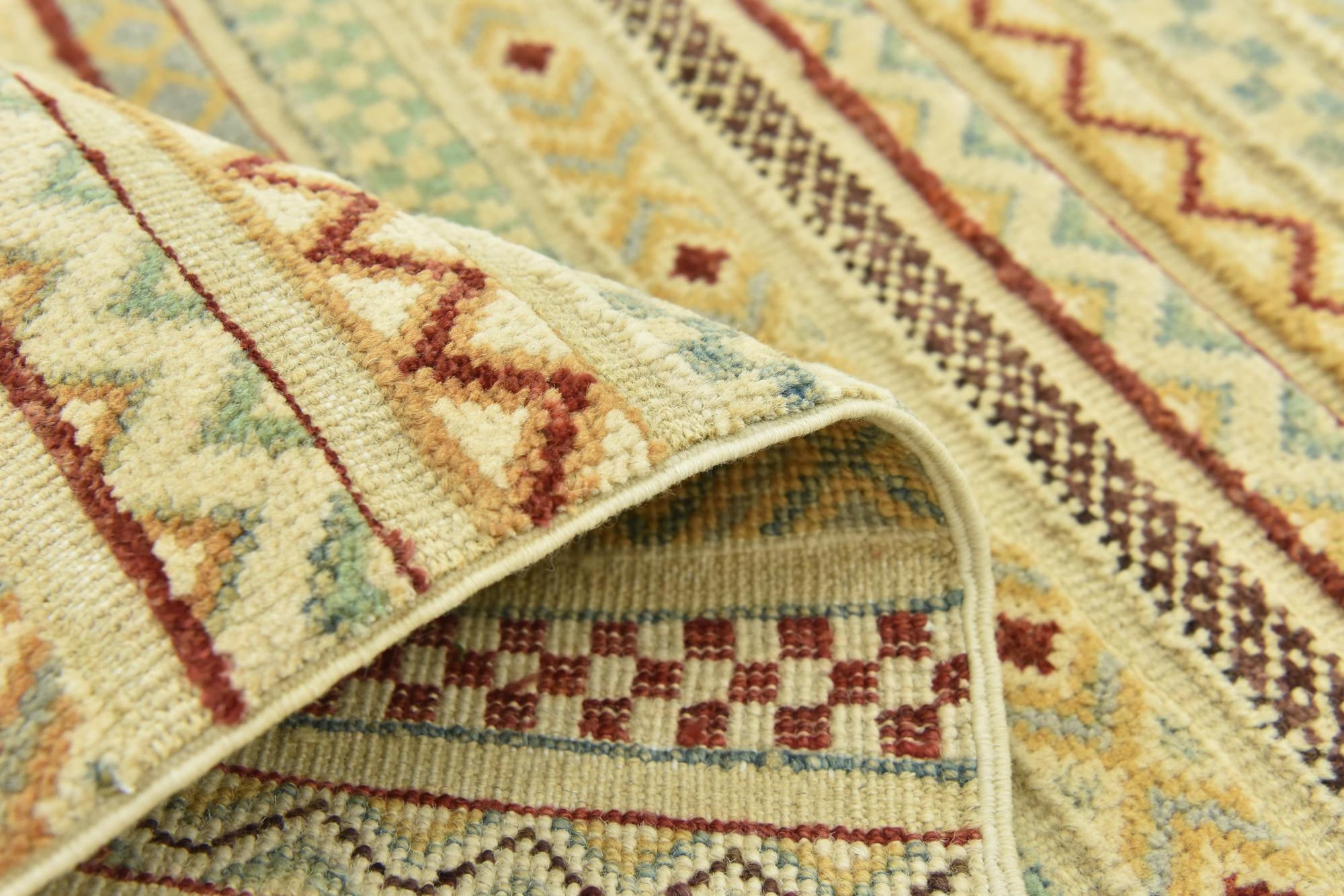 3' 2 x 4' 10 Hand Knotted Darya Rug
