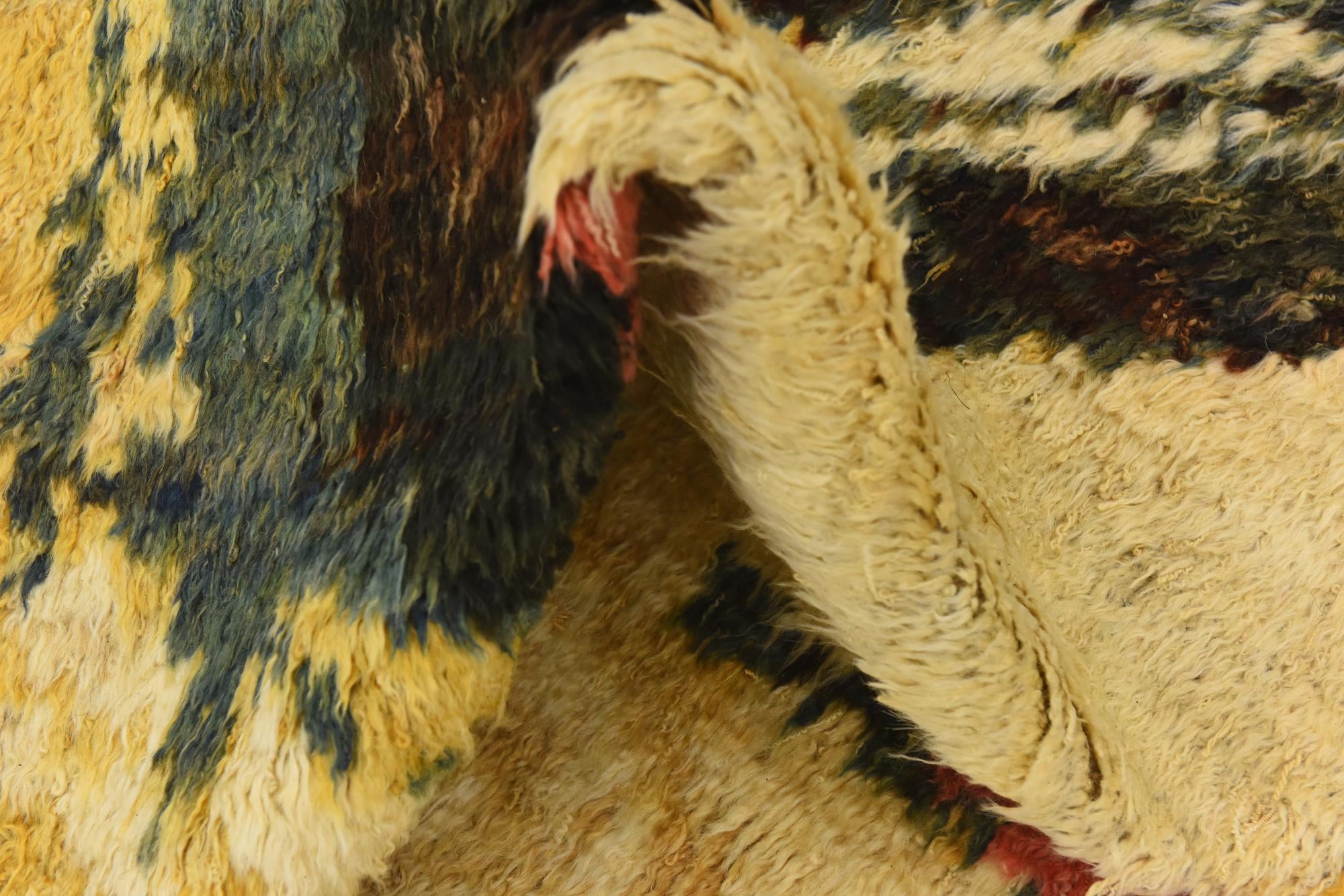 6' 9 x 9' 1 Hand Knotted Darya Wool Rug