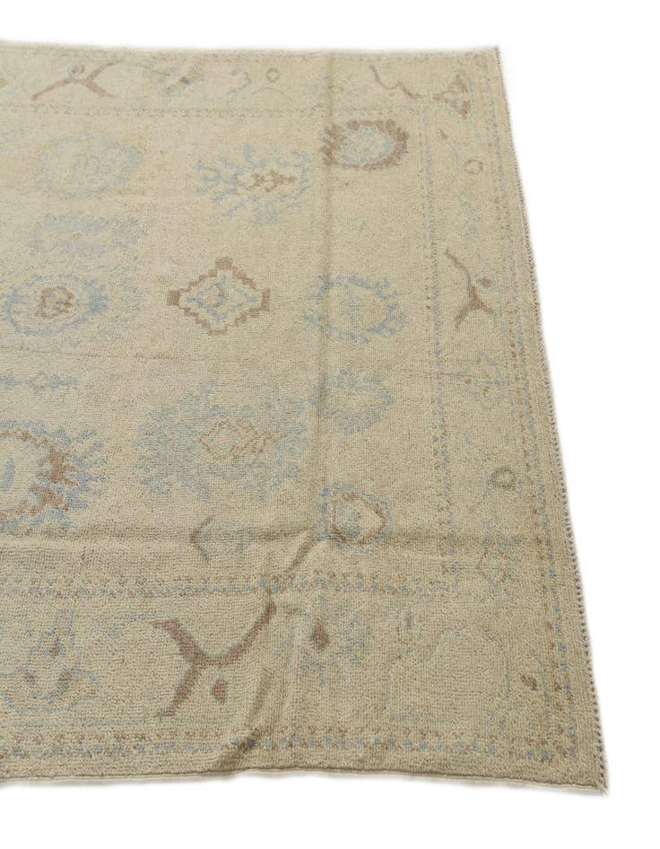 Detail image of 4' 8 x 6' 9 Hand Knotted Darya Wool Rug