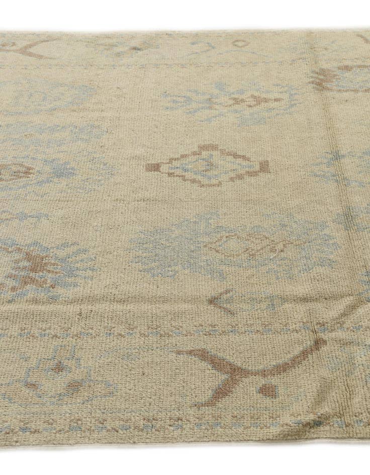 Detail image of 4' 8 x 6' 9 Hand Knotted Darya Wool Rug