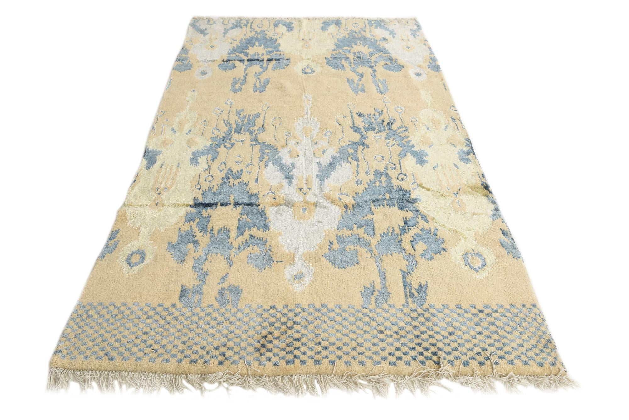5' x 8' 1 Hand Knotted Darya Rug