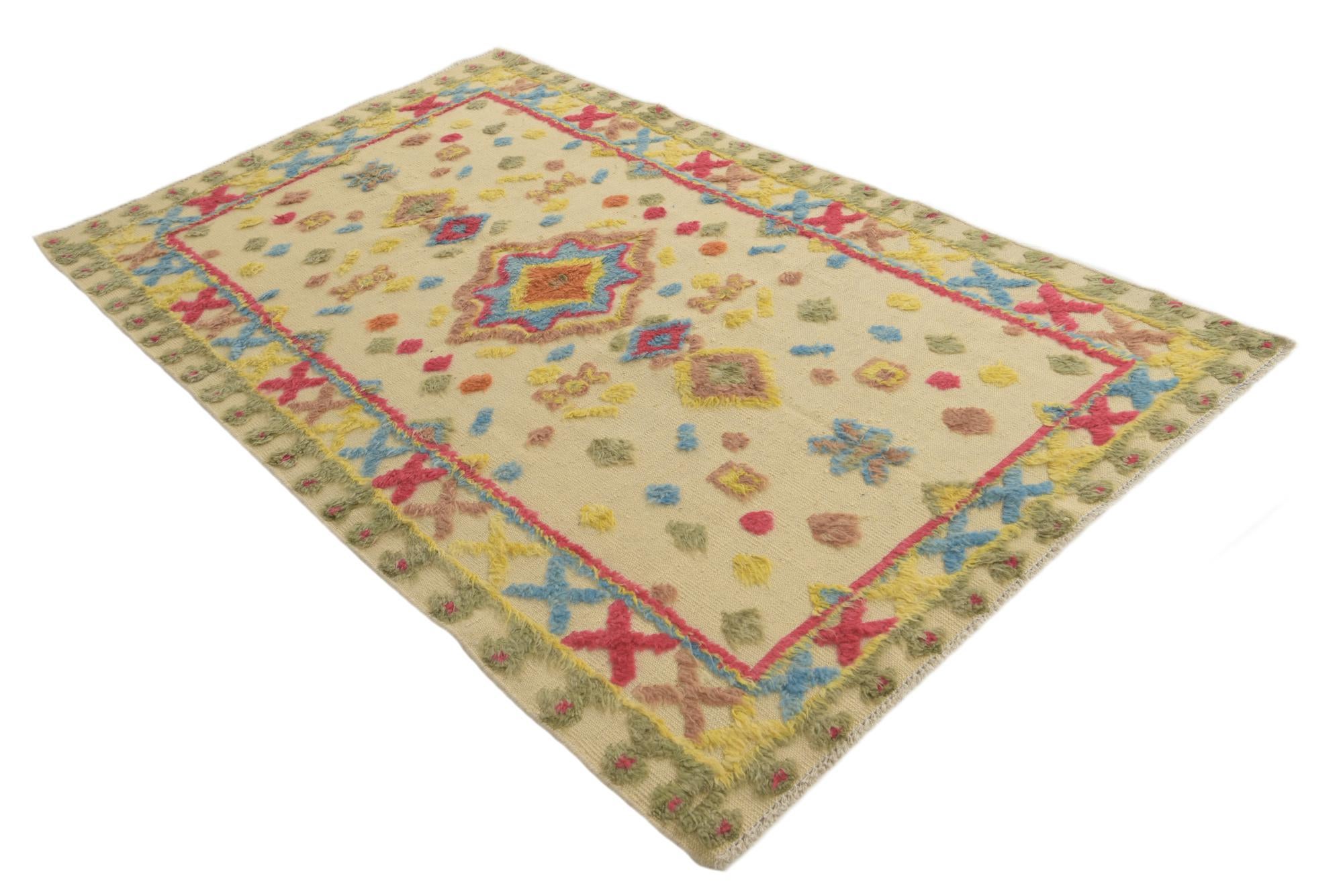 5' x 8' 4 Hand Knotted Darya Wool Rug