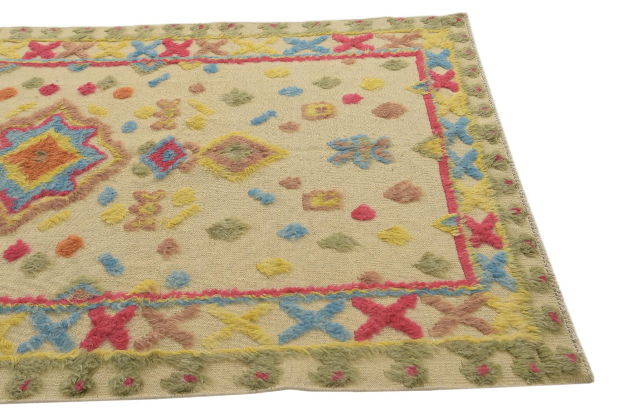 5' x 8' 4 Hand Knotted Darya Wool Rug