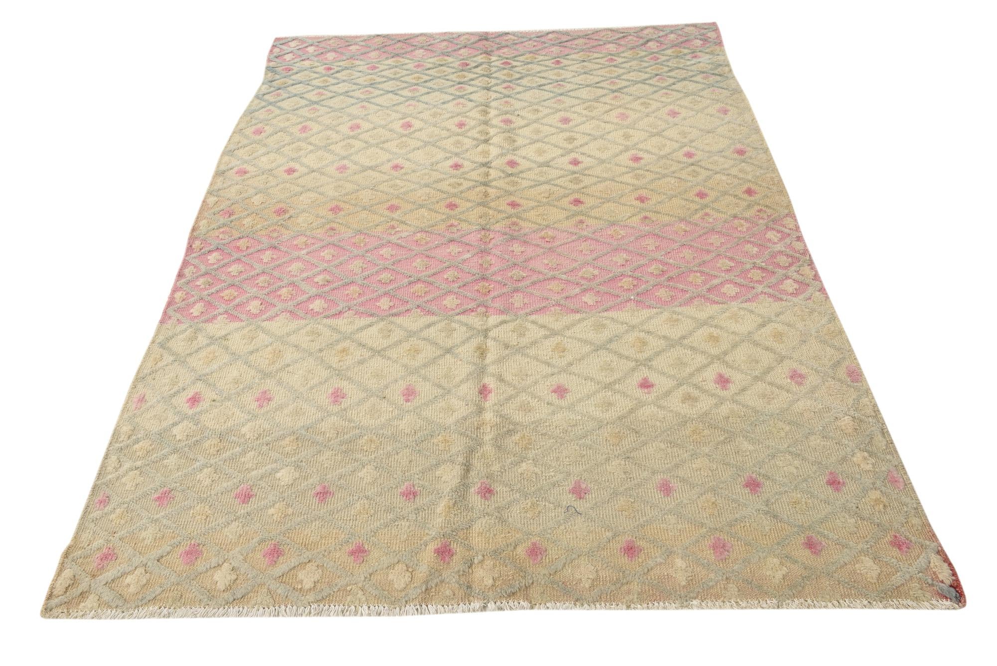 5' x 7' Hand Knotted Darya Wool Rug