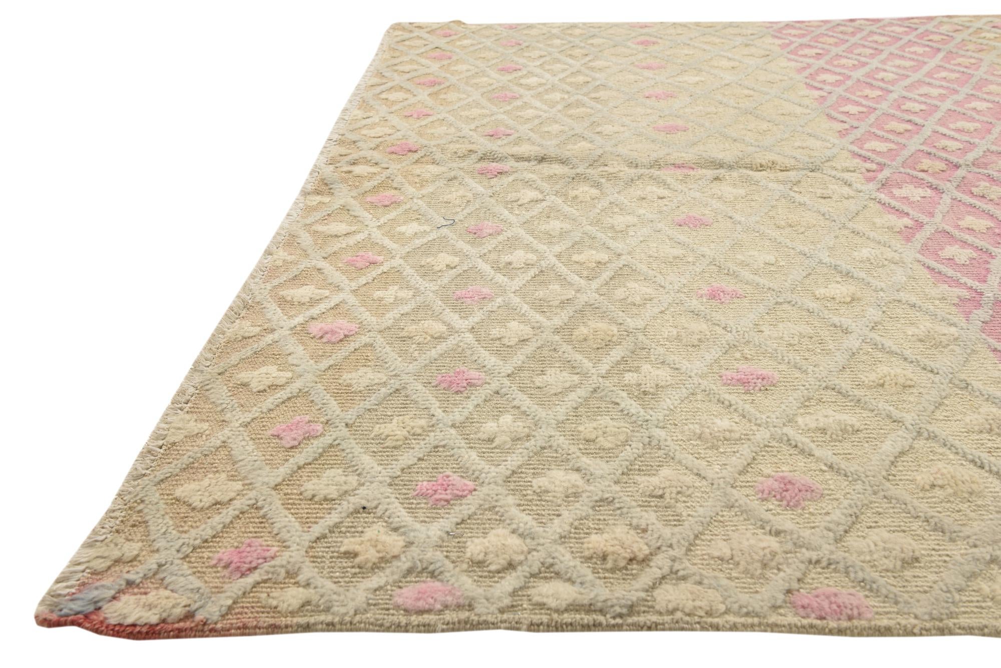 5' x 7' Hand Knotted Darya Wool Rug