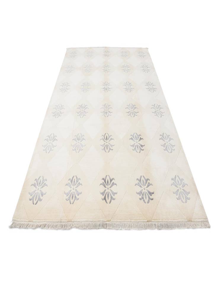 Detail image of 8' 1 x 10' 4  Hand Knotted Darya Wool Rug