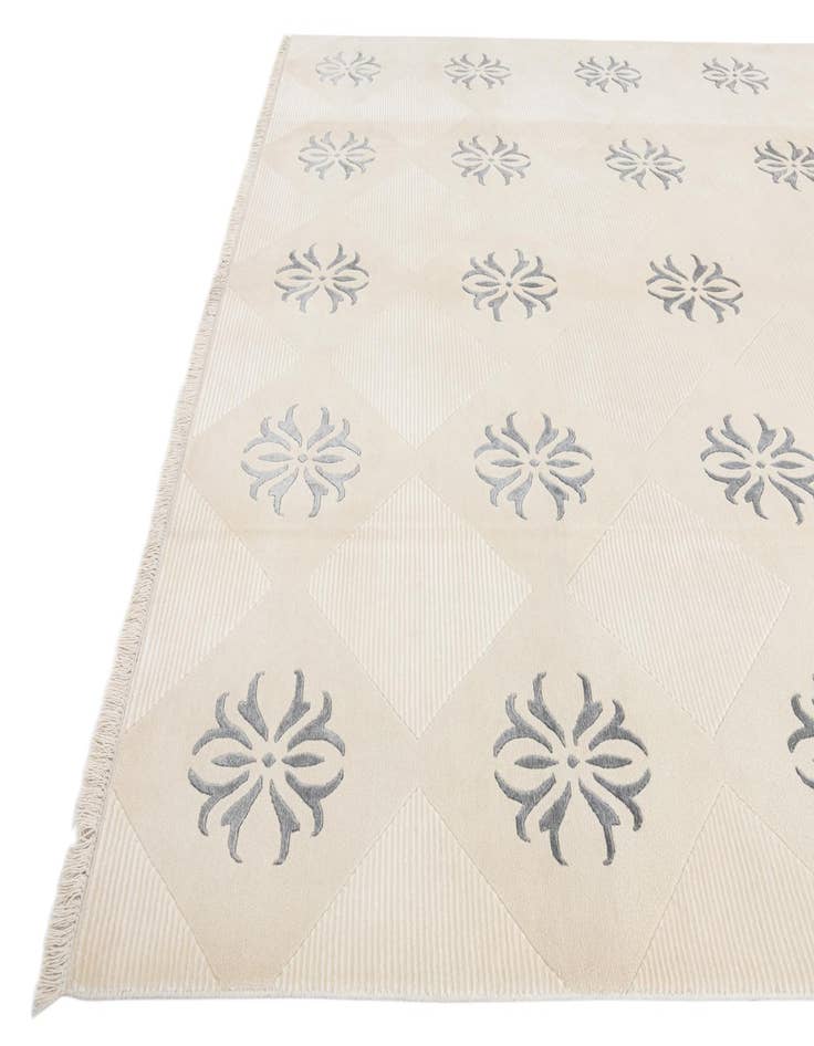 Detail image of 8' 1 x 10' 4  Hand Knotted Darya Wool Rug