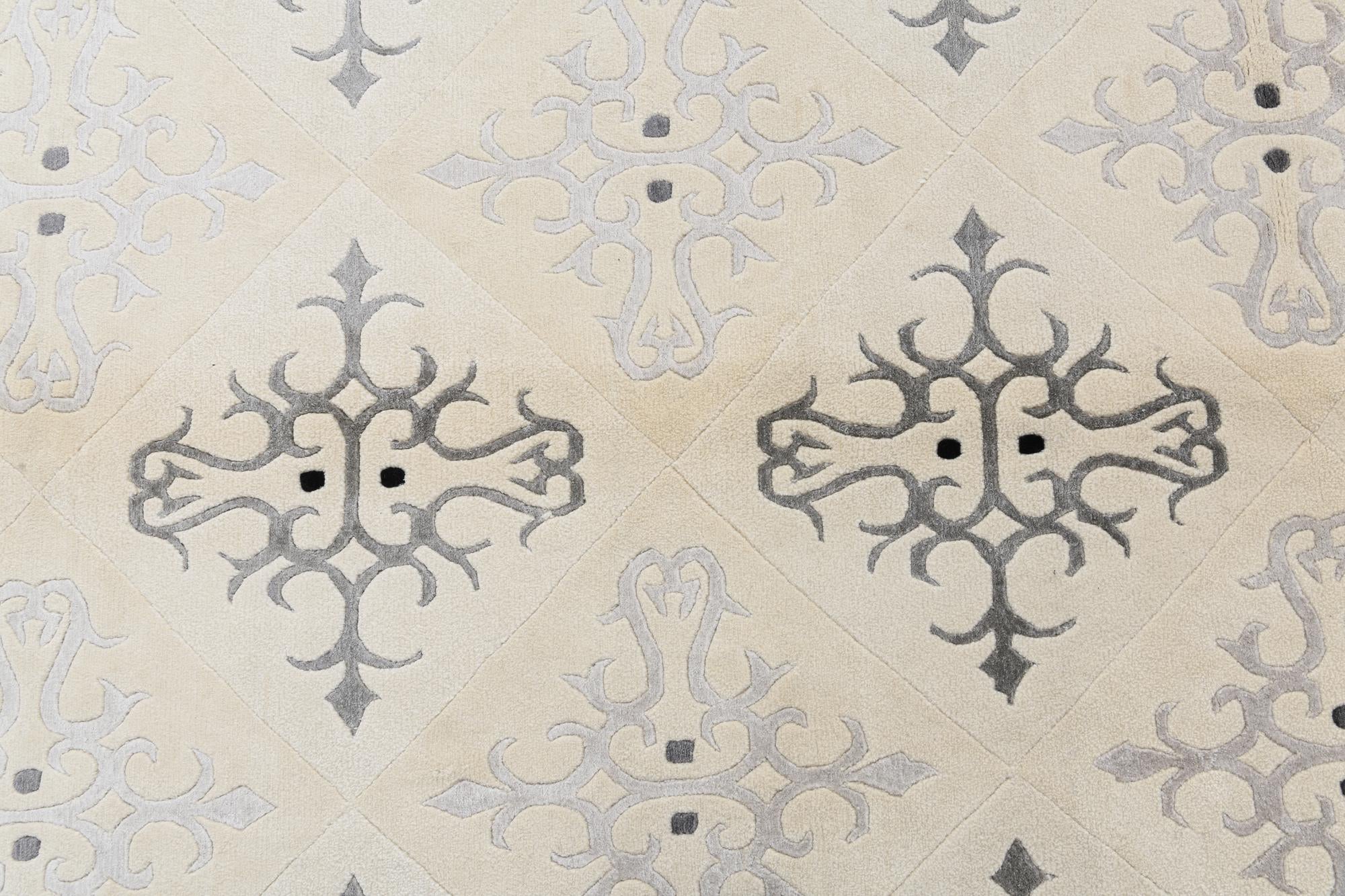 7' 11 x 10' Hand Knotted Darya Wool Rug