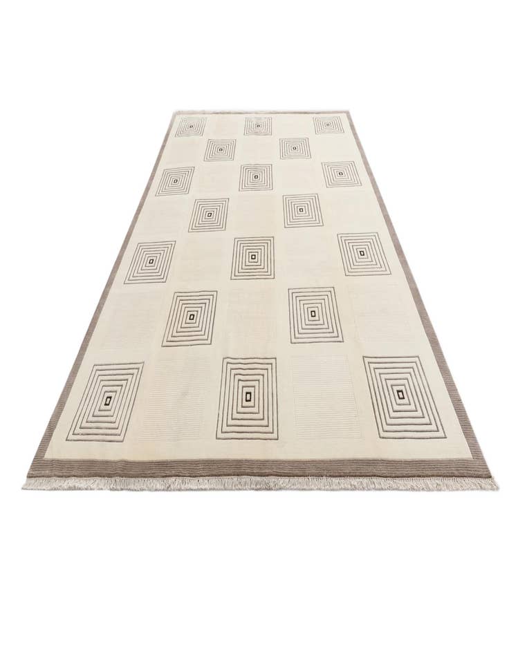 Detail image of 8' 1 x 11' 7  Hand Knotted Darya Wool Rug