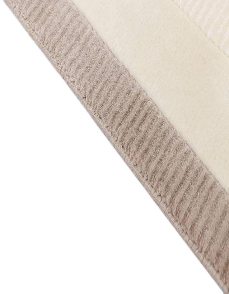 Detail image of 8' 1 x 11' 7  Hand Knotted Darya Wool Rug