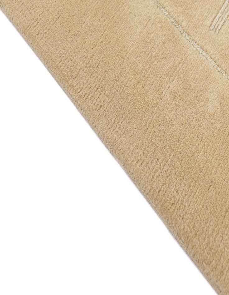 Detail image of 6' 6 x 9' 9  Hand Knotted Darya Wool Rug