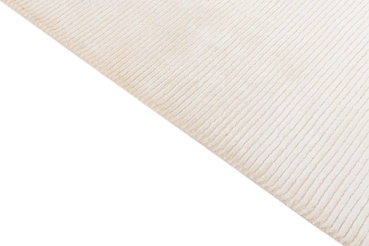 Detail image of 6' 9 x 9' 10 Hand Knotted Darya Wool Rug