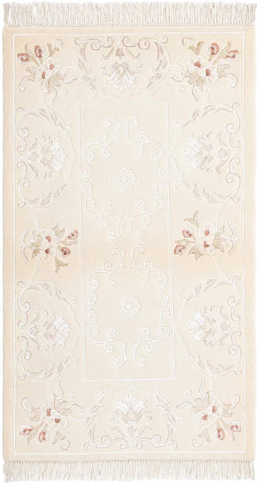 Detail image of 2' 9 x 4' 8 Hand Knotted Darya Wool Rug